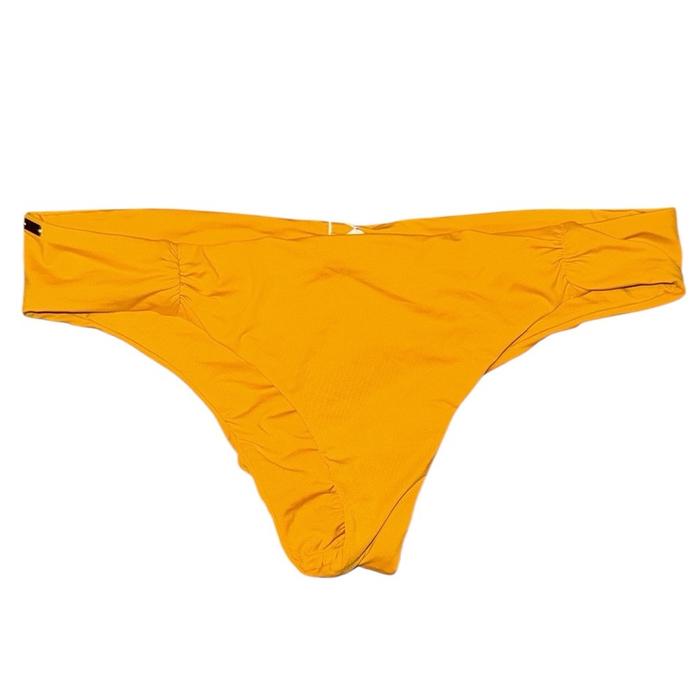 •O’NEILL•BNWOT MUSTARD YELLOW SHIRRED HIPSTER CHEEKY BIKINI BOTTOM SIZE SMALL